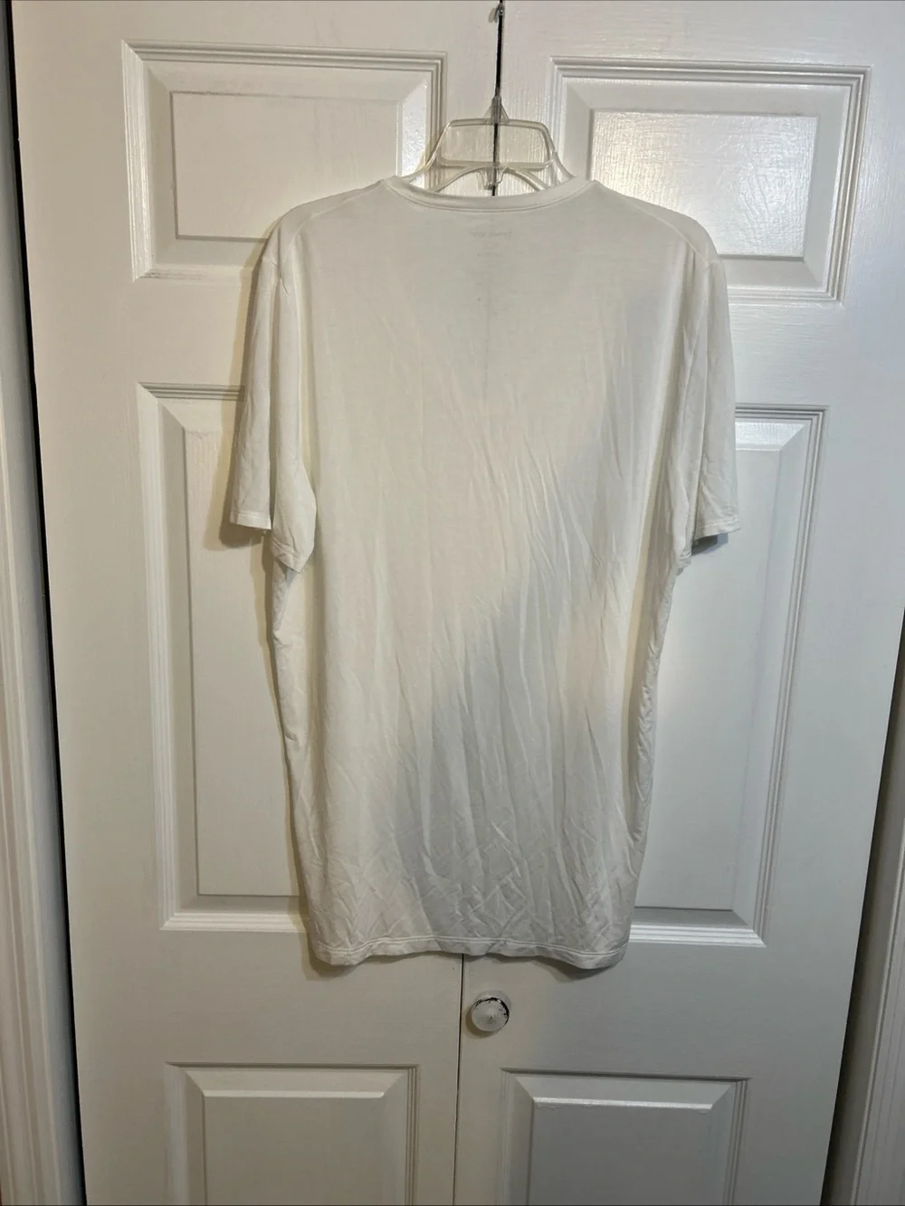 Tommy John Second Skin V-Neck Men’s T-Shirt Size XL  Micro Modal Stretch Tee